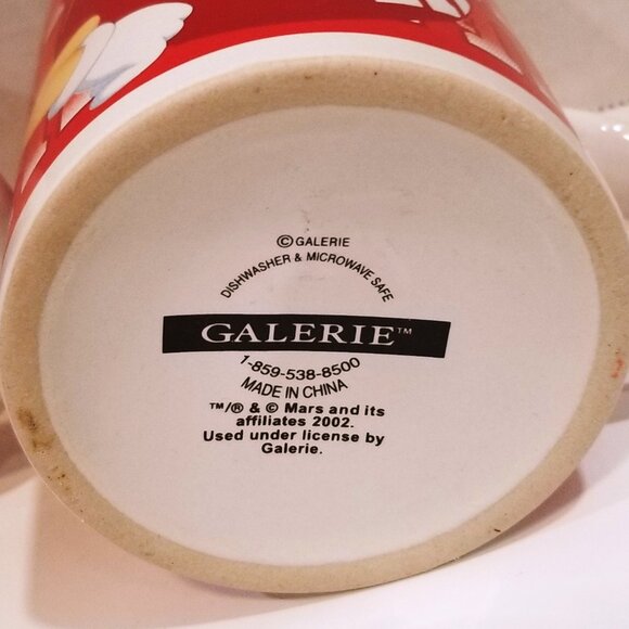 M & M's Lot (mugs, tins, lightsaber containers) - Picture 4 of 7